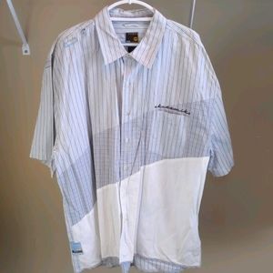 Akademiks Button-Up Shirt w/hidden zipper pocket